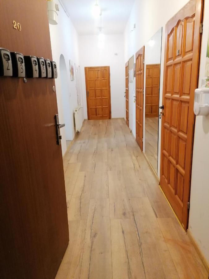 Hostel Tulip - Pokój 7 ze wspólną łazienką i kuchnią Estetino Exterior foto