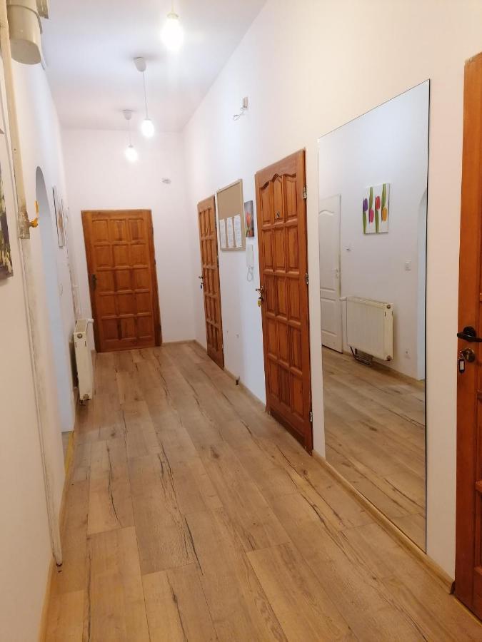 Hostel Tulip - Pokój 7 ze wspólną łazienką i kuchnią Estetino Exterior foto